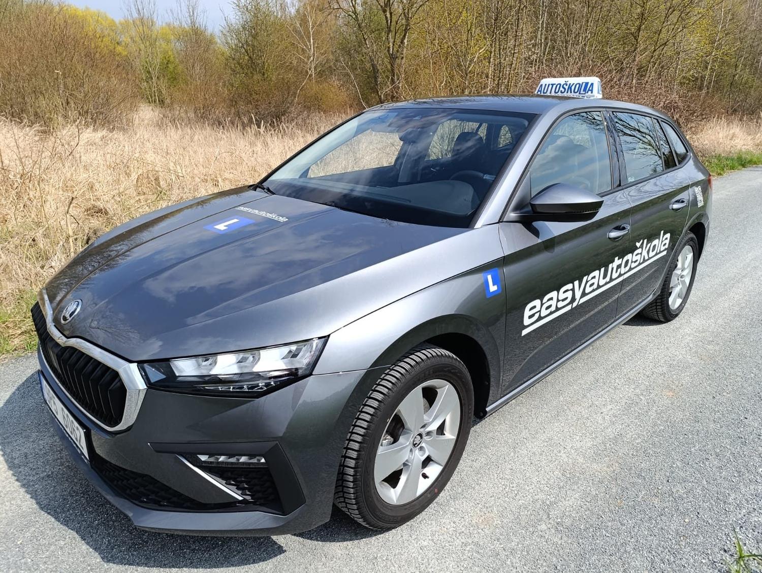 Škoda Scala easyautoškoly na cestě