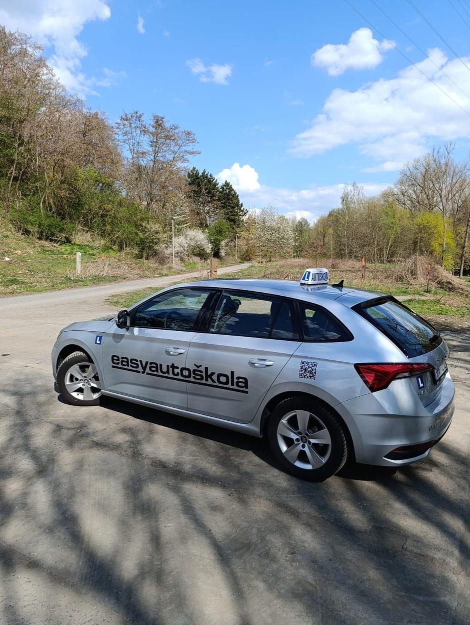 Stříbrná Škoda Scala